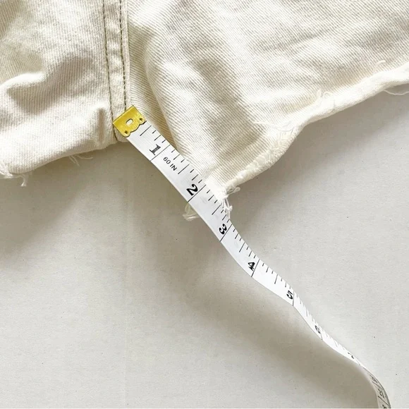 WILD FABLE Women's Super-High Rise Cut-Off Jean Shorts - Size 4 - Picture 9 of 10